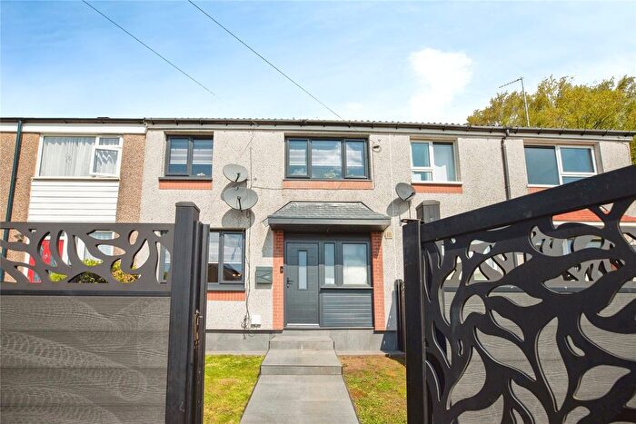 2 Bedroom Terraced House For Sale In Hilton Walk, Middleton, Manchester, Greater Manchester, M24