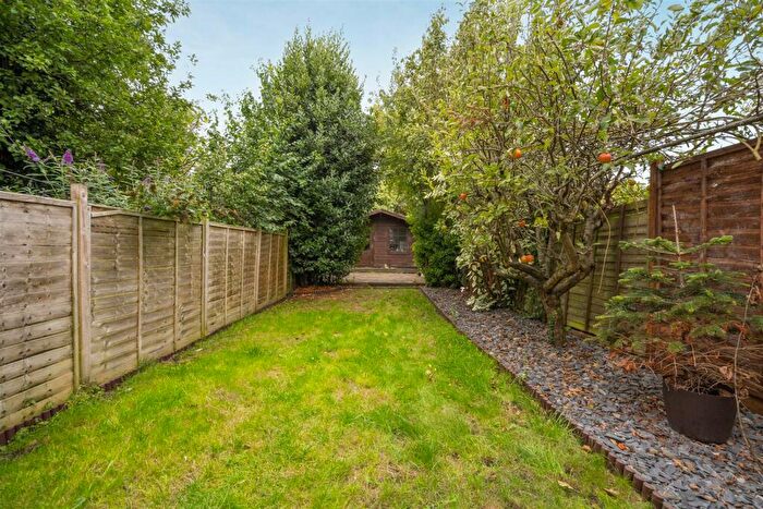 2 Bedroom End Of Terrace House For Sale In Elm Road, Windsor, SL4