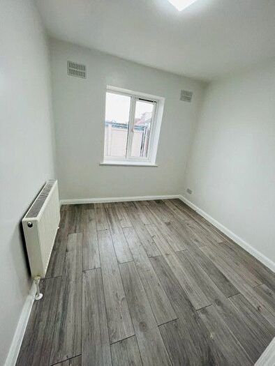 2 Bedroom Flat To Rent In The Hyde, London, NW9