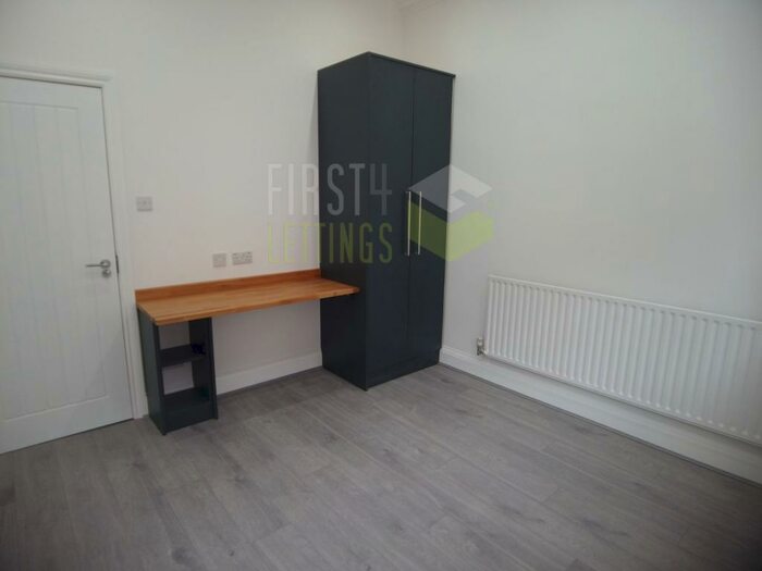 9 Bedroom Detached House To Rent In St. Johns Road, Stoneygate, LE2