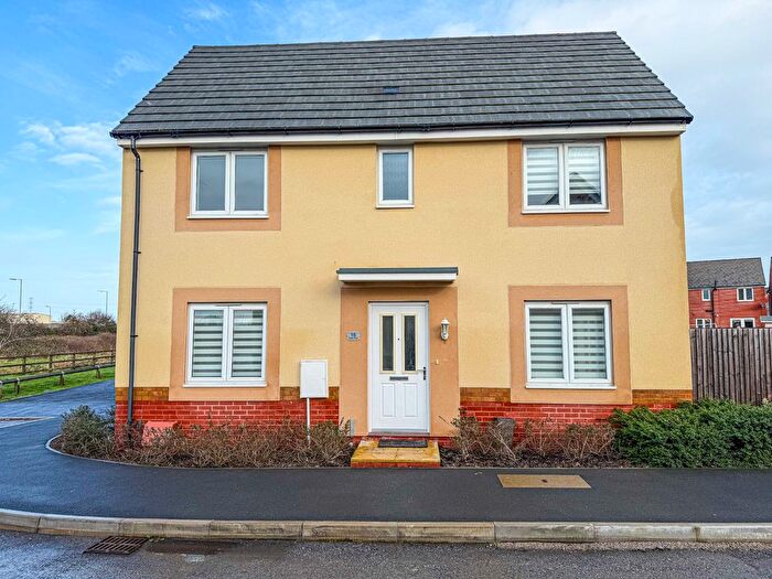 3 Bedroom Semi Detached House For Sale In Garnet Road, Bridgwater, Somerset, TA6
