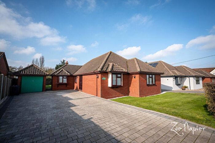 3 Bedroom Detached Bungalow For Sale In Southminister, CM0