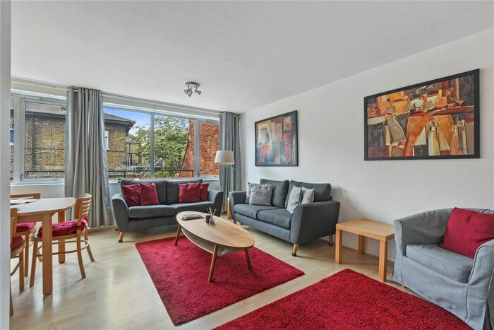 3 Bedroom Flat To Rent In Park Village East, London, NW1