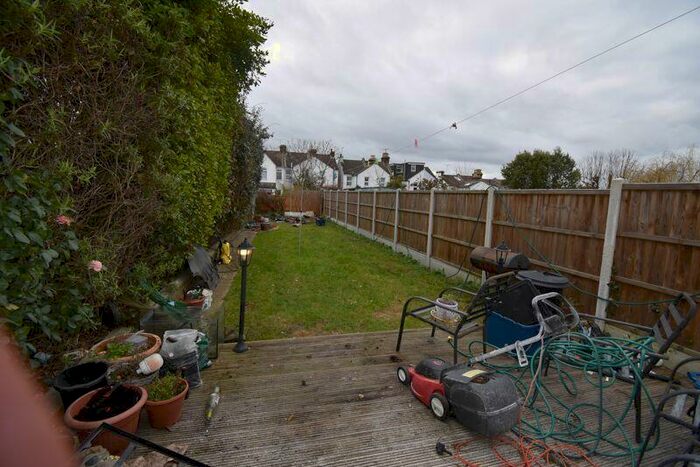 2 Bedroom Bungalow To Rent In Southsea Avenue, Leigh-On-Sea, SS9