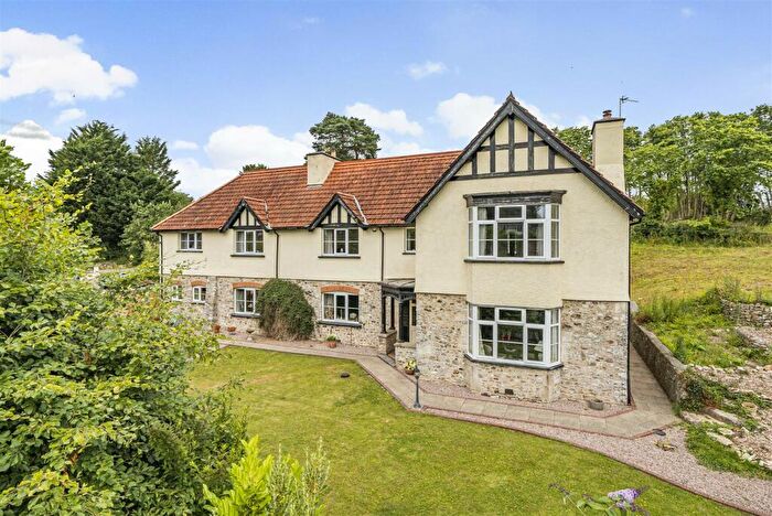 5 Bedroom Farm House For Sale In Wilmington, EX14