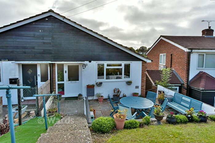 3 Bedroom Semi Detached House For Sale In Sussex Drive, Walderslade, Chatham, Kent, ME5