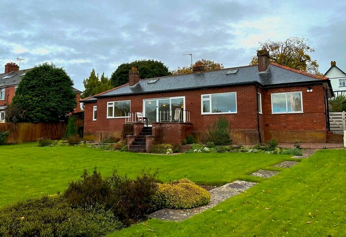 4 Bedroom Detached Bungalow To Rent In Elm Grove Road, Topsham, Exeter, Devon, EX3