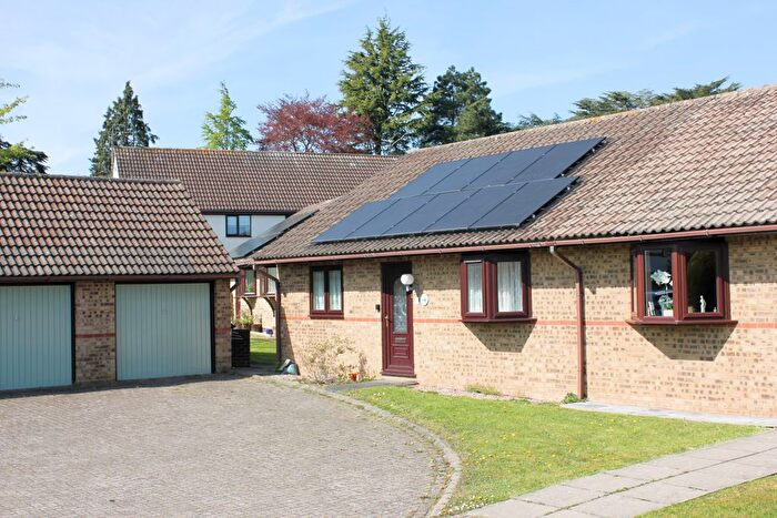 2 Bedroom Semi-Detached Bungalow For Sale In Pinewood Drive, Markfield, LE67