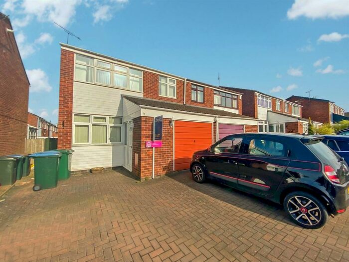 3 Bedroom Semi-Detached House To Rent In Blandford Drive, Walsgrave, Coventry, CV2