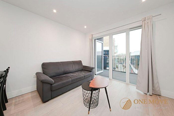 1 Bedroom Flat To Rent In Filmworks Walk, Ealing, W5