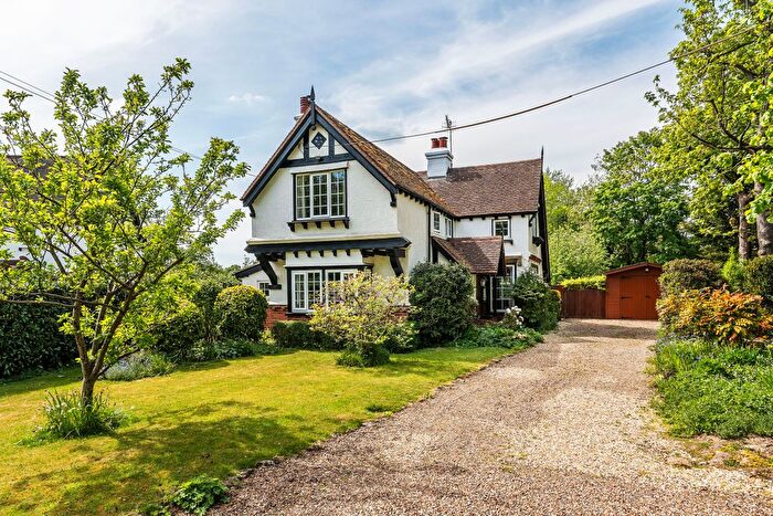 3 Bedroom Detached House For Sale In Tandridge Lane, Lingfield, Surrey, RH7