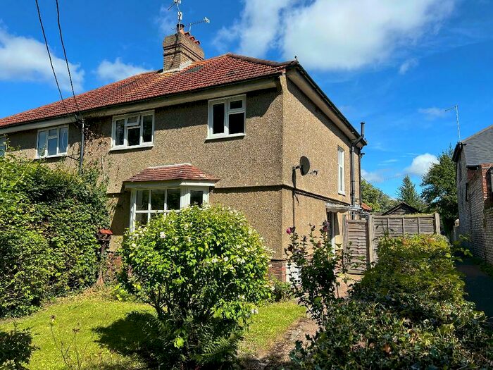3 Bedroom Semi-Detached House To Rent In Highland Croft, Steyning, West Sussex, BN44