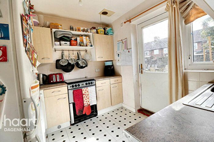 2 Bedroom End Of Terrace House For Sale In Babington Road, Dagenham, RM8