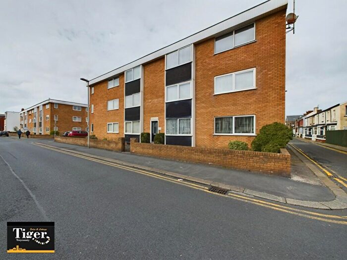 2 Bedroom Apartment To Rent In Rawcliffe Street, Blackpool, FY4