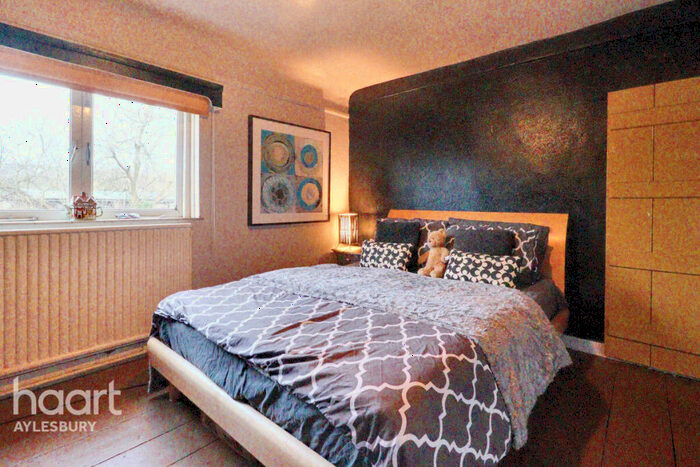 2 Bedroom End Of Terrace House For Sale In Bois Moor Road, Chesham, HP5