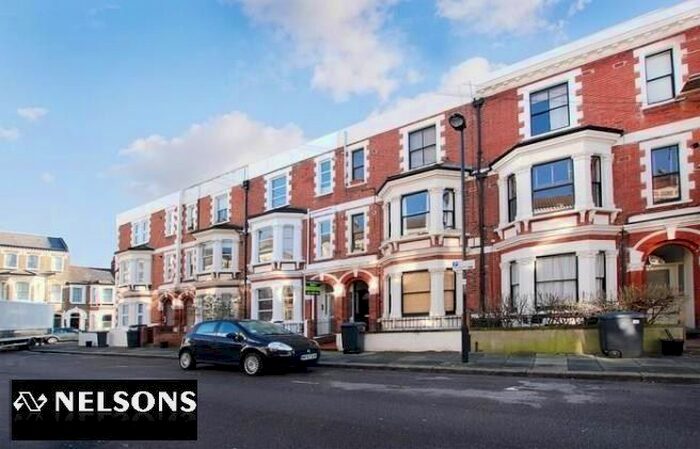 2 Bedroom Flat To Rent In Tregothnan Road, Clapham North, SW9