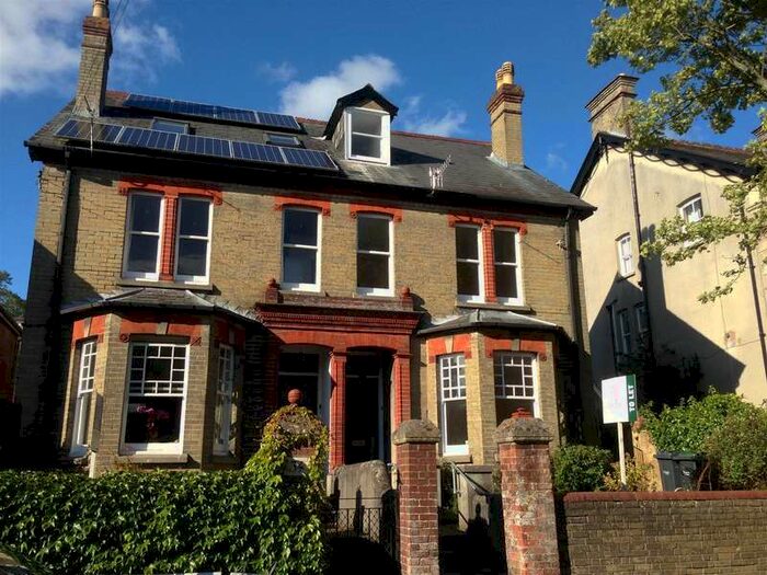 5 Bedroom Semi-Detached House To Rent In Salisbury - St Marks Road, SP1