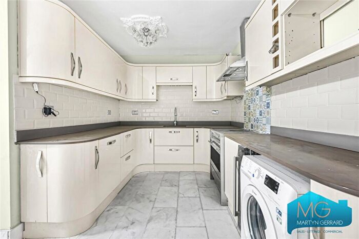 4 Bedroom Apartment For Sale In Frognal, Hampstead, London, NW3