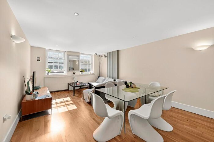 2 Bedroom Flat For Sale In Kings Terrace, Camden Town, NW1