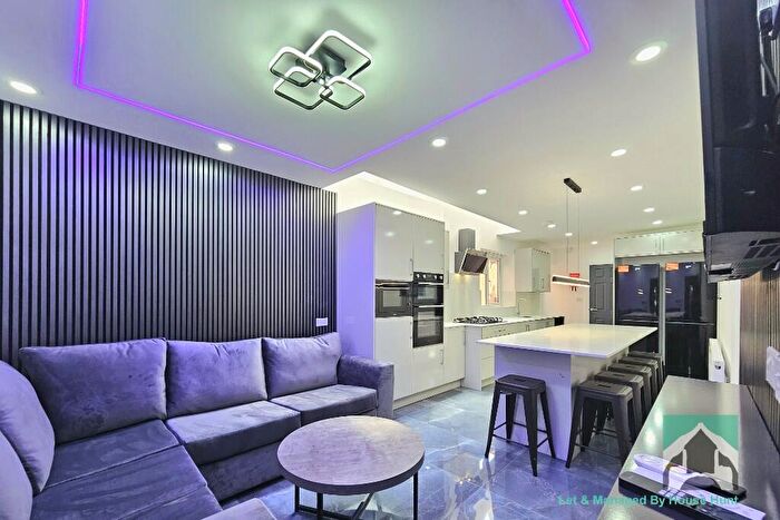 6 Bedroom Terraced House To Rent In St. Edwards Road, Selly Oak, Birmingham, B29