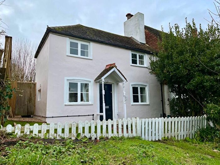 2 Bedroom Semi-Detached House To Rent In Linkfield Street, Redhill, Surrey, RH1