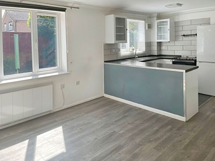 1 Bedroom Terraced House To Rent In Bader Gardens, Slough, Berkshire, SL1