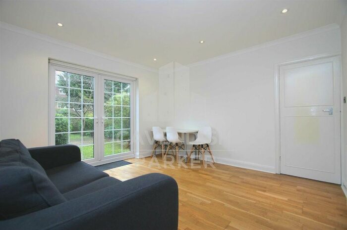 1 Bedroom Flat To Rent In Greenfield Gardens, Cricklewood, London, NW2