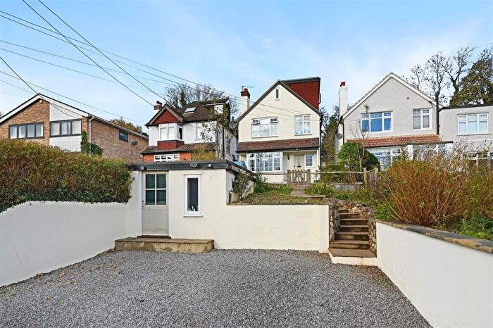 3 Bedroom Detached House For Sale In Outwood Lane, Chipstead, CR5