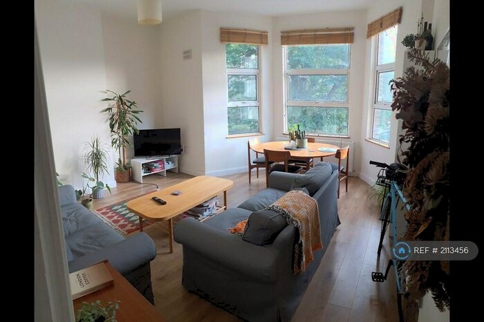 4 Bedroom Flat To Rent In Lordship Road, London, N16