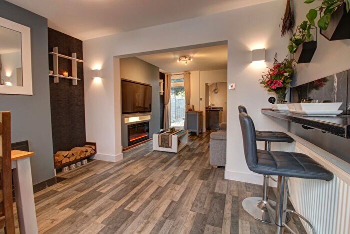 2 Bedroom Semi-Detached House For Sale In Rosehill Road, Ipswich, IP3
