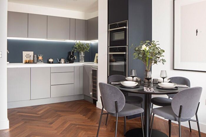 1 Bedroom Apartment To Rent In The Residences Deansgate Square, Manchester, Greater Manchester, M15