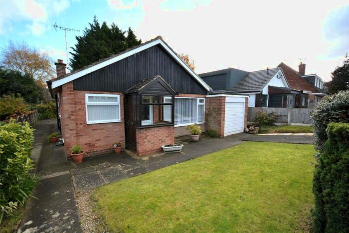 3 Bedroom Bungalow To Rent In Linton Road, Leeds, West Yorkshire, LS17