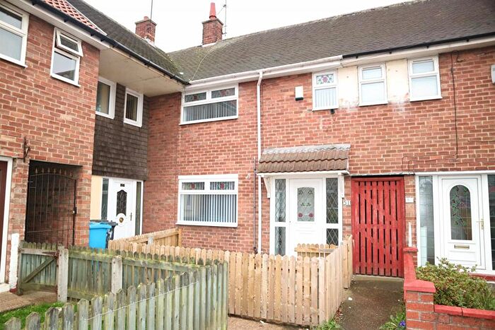 2 Bedroom House To Rent In Barnsley Street, Hull, HU8