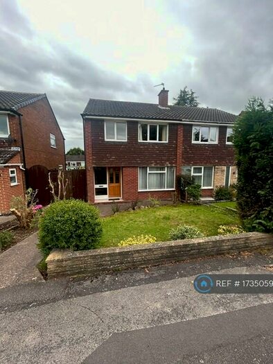 3 Bedroom Semi-Detached House To Rent In Ladybank Road, Mickleover, Derby, DE3