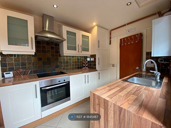 1 Bedroom Flat To Rent In Erith Road, Leicester, LE2