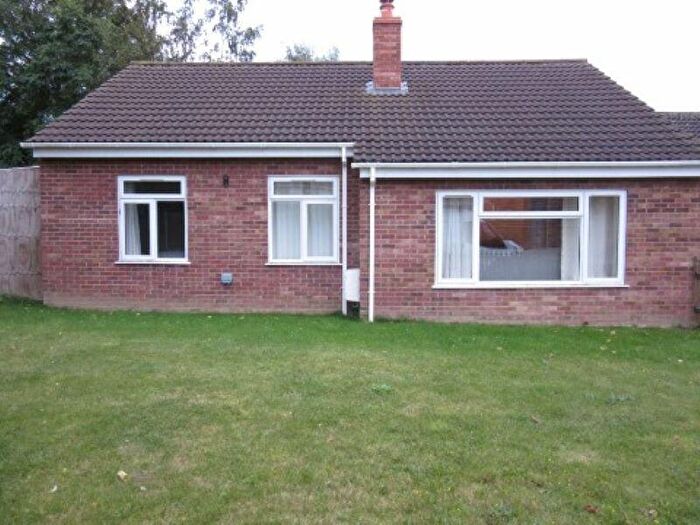 3 Bedroom Bungalow To Rent In Cecil Close, St Peters Road, Watlington, PE33