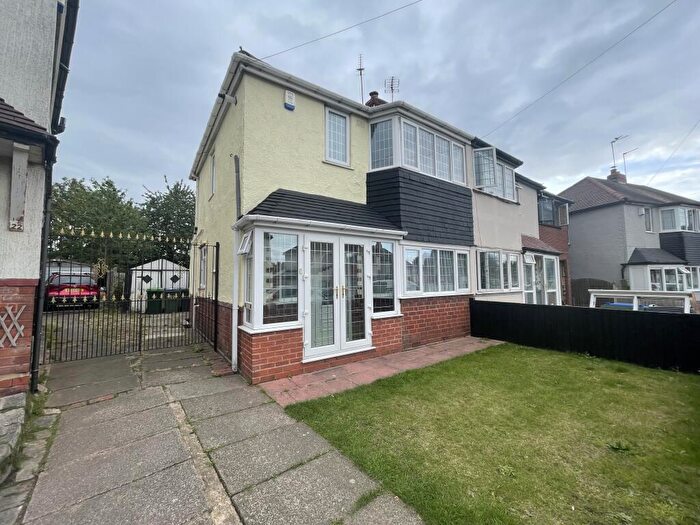 2 Bedroom House To Rent In Crockford Road, Wednesbury, B71