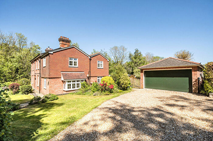 4 Bedroom Semi-Detached House For Sale In Meon Valley, PO17
