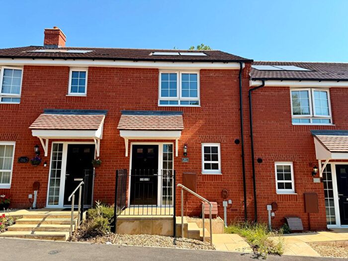2 Bedroom House To Rent In Giblin Lane, Upper Lighthorne, CV33