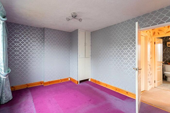 2 Bedroom Semi-Detached Villa For Sale In Carlochie Place, Dundee, DD4