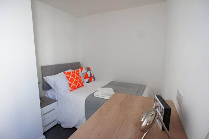 1 Bedroom End Of Terrace House To Rent In Dibdale Street, DY1