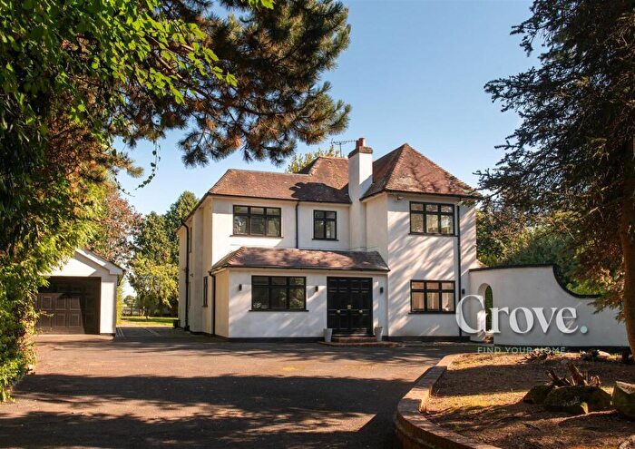 4 Bedroom Detached House For Sale In Worcester Road, Clent., DY9