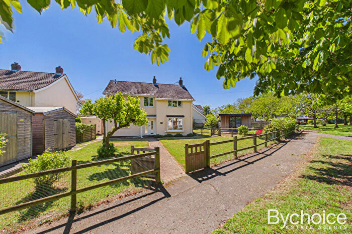 4 Bedroom Detached House For Sale In Peacocks Close, Cavendish, Suffolk, CO10