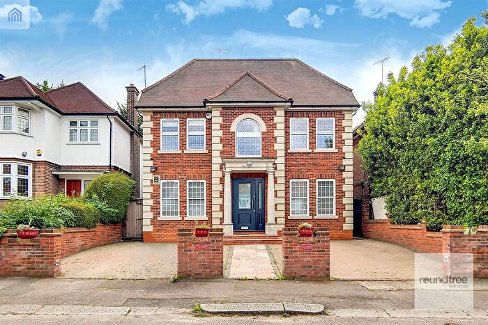6 Bedroom Detached House To Rent In Courtleigh Gardens, Golders Green, NW11