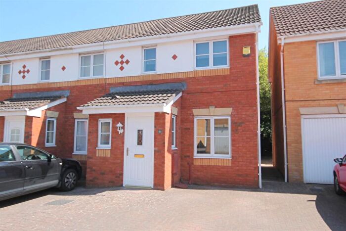 2 Bedroom Semi-Detached House To Rent In Corinum CloseEmersons GreenBristol, BS16