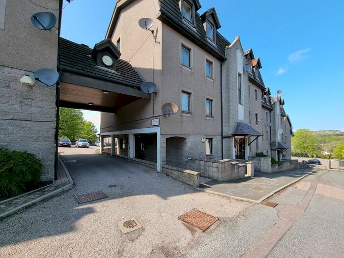 1 Bedroom Flat To Rent In Society Court, Woodside, Aberdeen, AB24