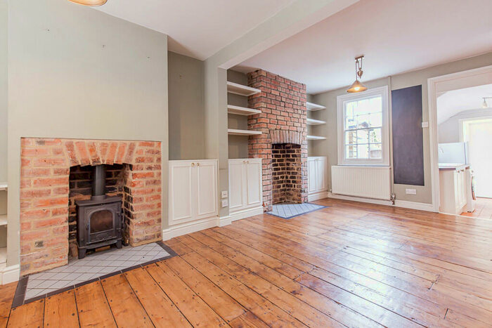 2 Bedroom Terraced House To Rent In Catherine Street, Oxford, OX4