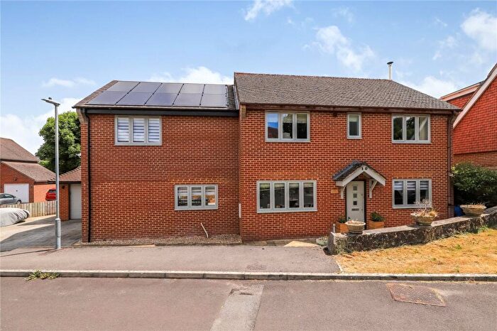 4 Bedroom Detached House For Sale In Priory Close, Shrewton, Salisbury, Wiltshire, SP3