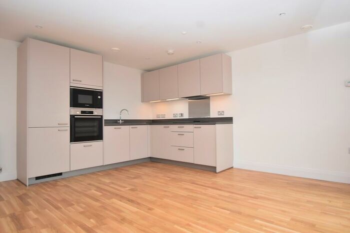 2 Bedroom Flat To Rent In Wellington Street London, SE18