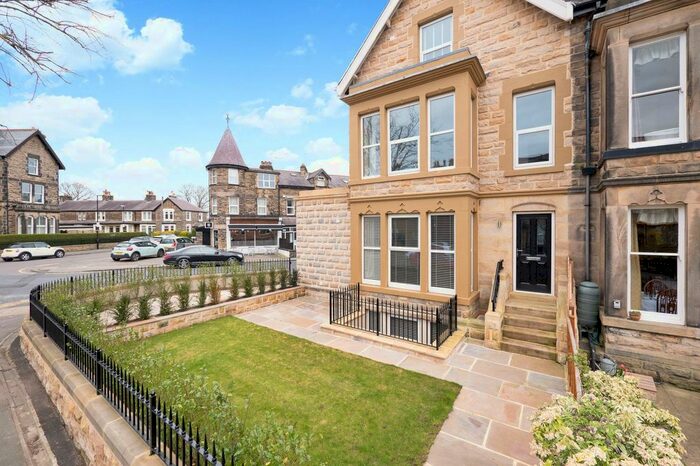 2 Bedroom Flat To Rent In Franklin Road, Harrogate, HG1